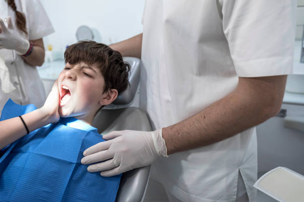 Best Dentist for Tooth Abscess  in Savanna, IL